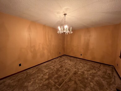 952 Emerson St, Manchester, TN 37355 - photo 5