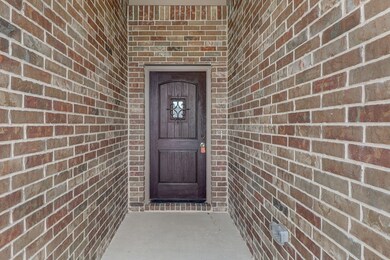 705 Lake Murray Ln, Cleburne, TX 76033 - photo 2