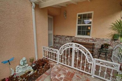 Newer Iron gate
