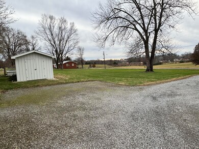 104 Cardinal Ln, Jamestown, KY 42629 - photo 4