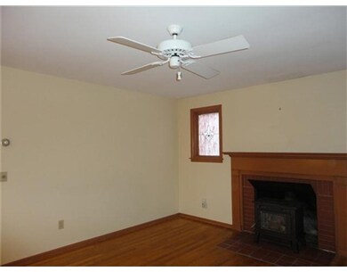 6 Monmouth Dr, Riverside, RI 02915 - photo 3