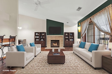 827 Quinlan Dr unit H, Pewaukee, WI 53072 - photo 5