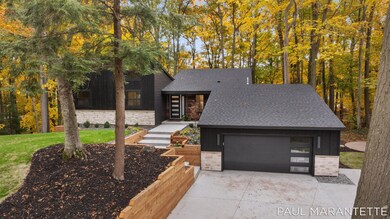 9421 Lakeview Ct, West Olive, MI 49460 - photo 4