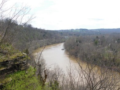 402 Lindsey Ave, Frankfort, KY 40601 - photo 7