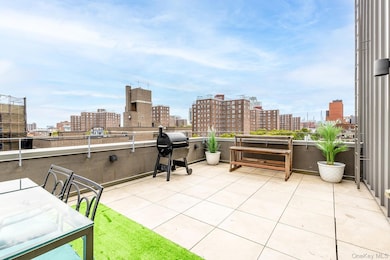 2457 Frederick Douglass Blvd unit 5A, New York, NY 10027 - photo 6