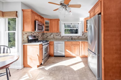 45 Greystone, Shelton, CT 06484 - photo 2