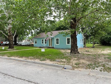 215 S Tower St, Weatherford, TX 76086 - photo 4