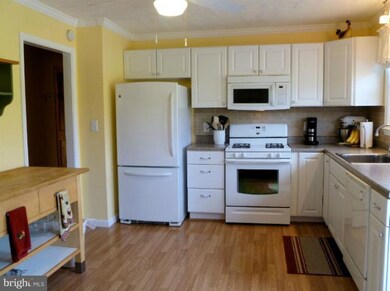 20798 Gleedsville Rd, Leesburg, VA 20175 - photo 3