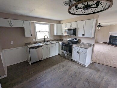 1729 Douglas Ln, New Haven, IN 46774 - photo 6