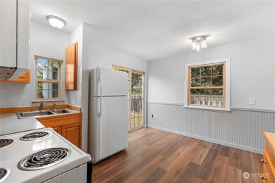 1114 8th St, Wenatchee, WA 98801 - photo 6