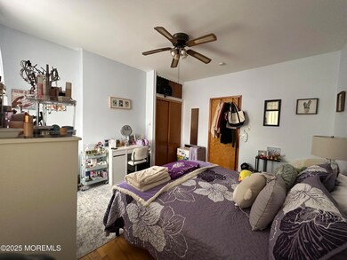 bedroom24