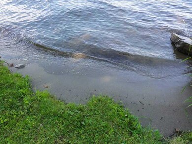 Waterfront/Dock/Pier. Sandy beach area.