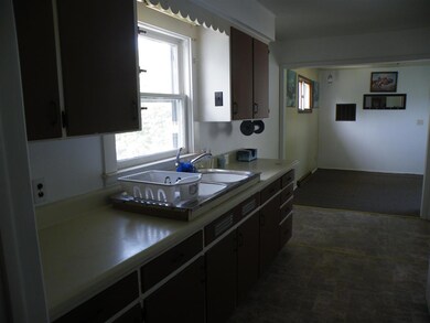 Kitchen (1)