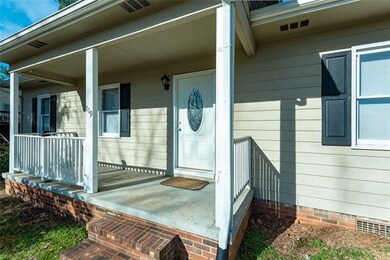 119 Meadows Ct, Statesville, NC 28677 - photo 2