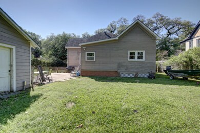 318 N Sterling-24