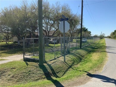 8425 Mel C Gray Rd, Weslaco, TX 78596 - photo 2