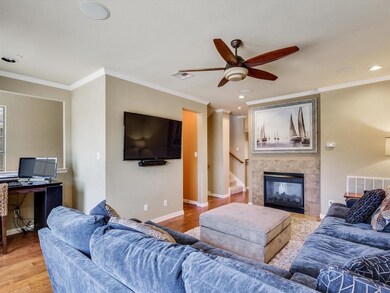 Living Room (2nd floor)