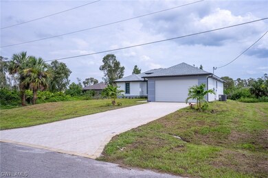 256 Blackstone Dr, Fort Myers, FL 33913 - photo 7