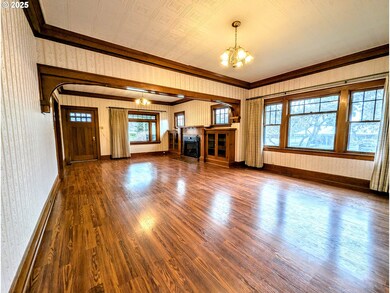 308 Adams Ave, La Grande, OR 97850 - photo 5