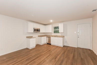 2213 Dillard St, Fort Worth, TX 76105 - photo 6