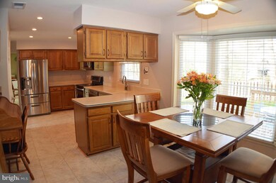 2650 Woodcock Ct, Herndon, VA 20171 - photo 4