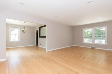 2226 Lorraine-7