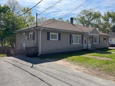 18 Arlington Ave, Dracut, MA 01826 - photo 2