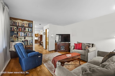 76 Jefferson St Living Room Prereal