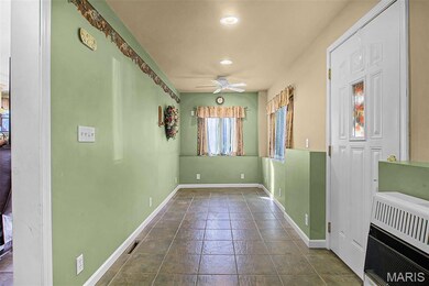 529 5th St, Wood River, IL 62095 - photo 4