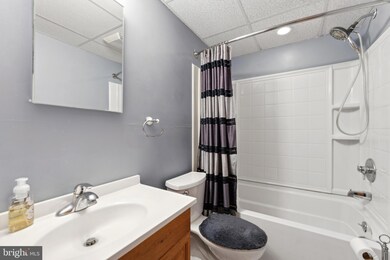 10724 West Dr unit 104, Fairfax, VA 22030 - photo 6