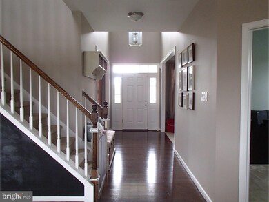 73 Putter Ln, Pottstown, PA 19464 - photo 2