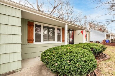 6523 Melrose Ln, Shawnee, KS 66203 - photo 4