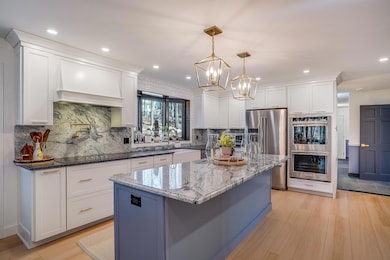 8 Stoneybrook Ln, Salem, NH 03079 - photo 4