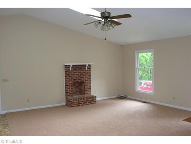 900 Greencastle Rd, Asheboro, NC 27205 - photo 6