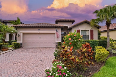 8112 36th St E, Sarasota, FL 34243 - photo 4