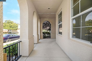 5700 Oakmont Dr, San Pablo, CA 94806 - photo 5