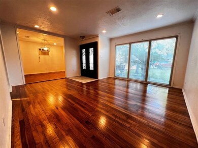 3918 Daphne St, Houston, TX 77021 - photo 3