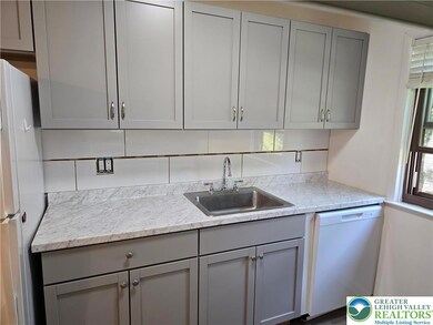 997 Village Round, Allentown, PA 18106 - photo 2