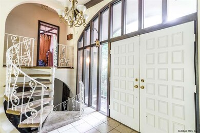 855 Avon Crest Blvd, Schenectady, NY 12309 - photo 2