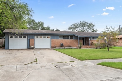 4402 Dolphin Place, Corpus Christi, TX 78411 - photo 3