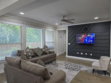 9713 Mcknight Loop unit 34, Austin, TX 78717 - photo 6