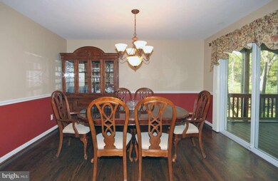 5102 Portsmouth Rd, Fairfax, VA 22032 - photo 5