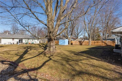 1002 Flame Ave, Effingham, IL 62401 - photo 3