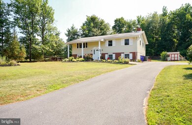 6010 Harland St, Lanham, MD 20706 - photo 2