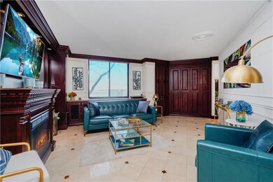 Liberty House unit 2A, New York, NY 10280 - photo 5