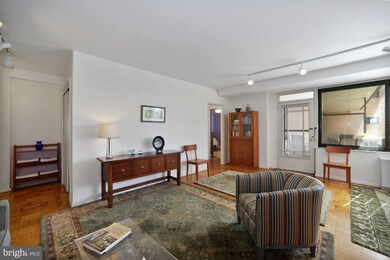 Essex unit 710, Washington, DC 20008 - photo 5