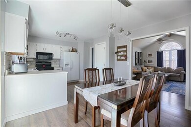 Open Plan, beautiful luxury vinyl flooring