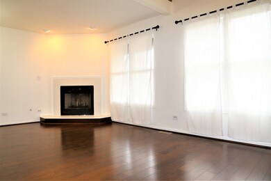 1901 Wisteria Ct unit 3, Naperville, IL 60565 - photo 4