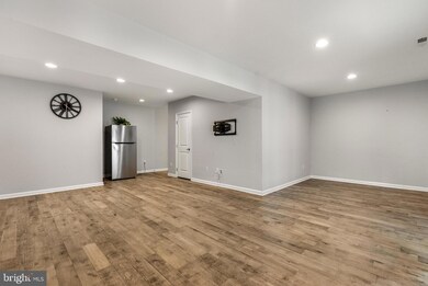 71 Isabelle Ct, Marlton, NJ 08053 - photo 4