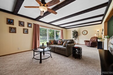 528 Kingsway Dr W, Aurora, IL 60506 - photo 5